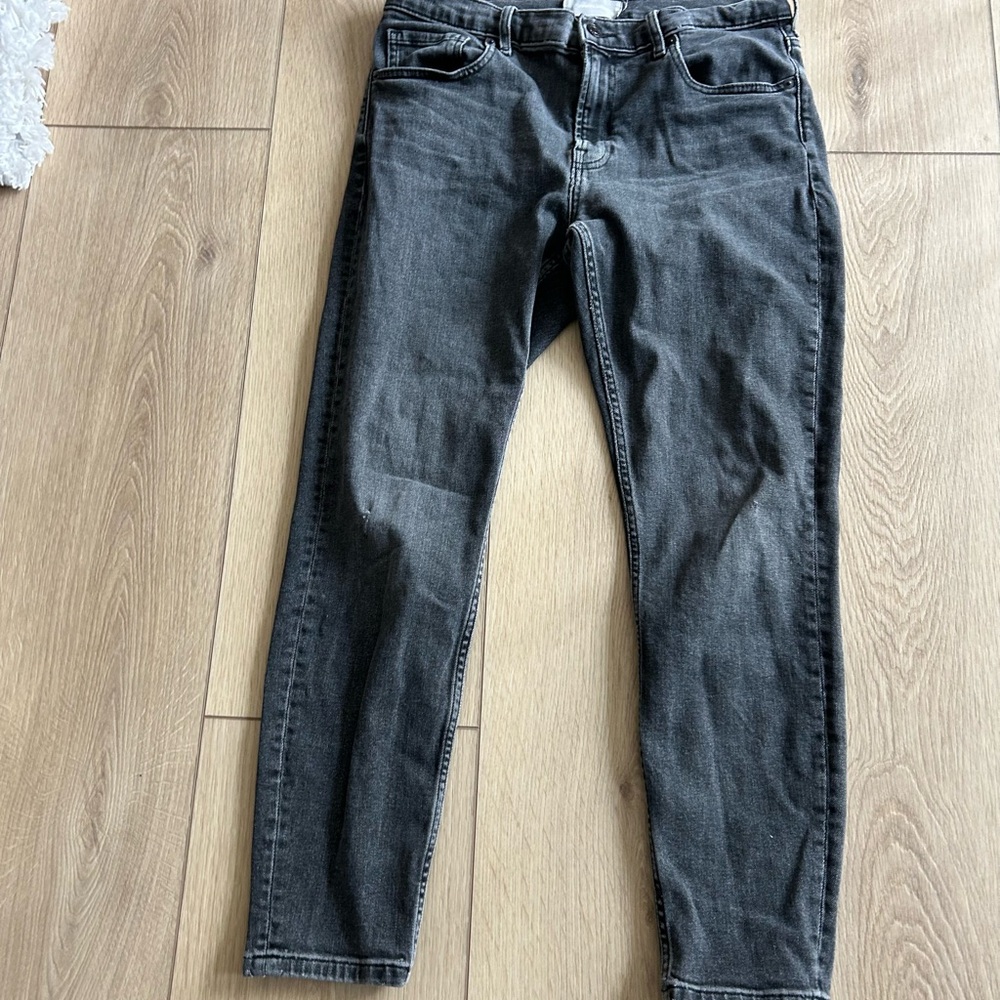 Everlane Slim Jeans in Washed Black